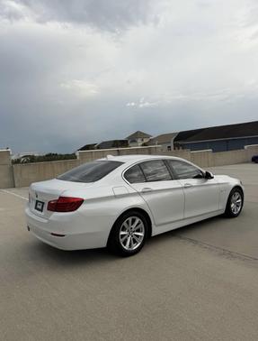 White 2015 BMW 528 i