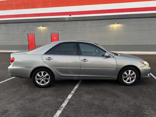 2005 Toyota Camry XLE V6