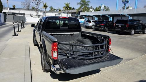 2015 Nissan Frontier SV