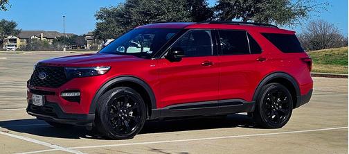 Red 2022 Ford Explorer ST-Line