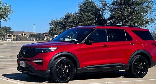 Red 2022 Ford Explorer ST-Line