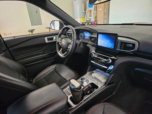 Red 2022 Ford Explorer ST-Line