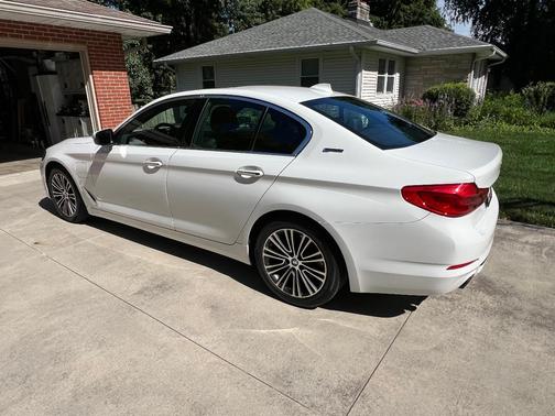 White 2018 BMW 530e xDrive iPerformance