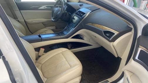 2013 Lincoln MKZ Base