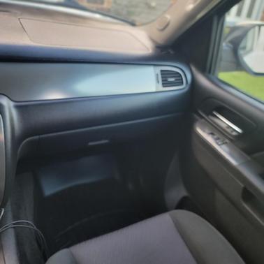 White 2013 Chevrolet Tahoe LS