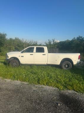 White 2012 RAM 3500 ST