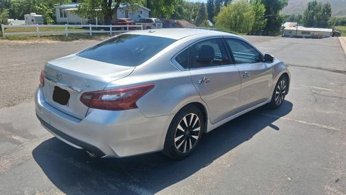 Silver 2018 Nissan Altima 2.5 SL