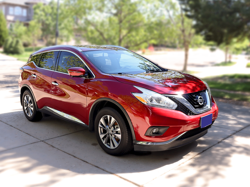 Red 2017 Nissan Murano SL