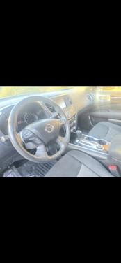 2017 Nissan Pathfinder SV