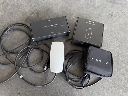2024 Tesla Cybertruck AWD