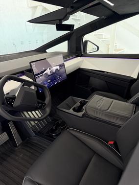 2024 Tesla Cybertruck AWD