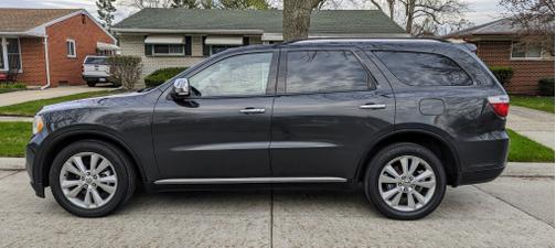 Gray 2011 Dodge Durango Crew