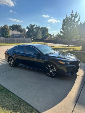 2019 Toyota Camry SE