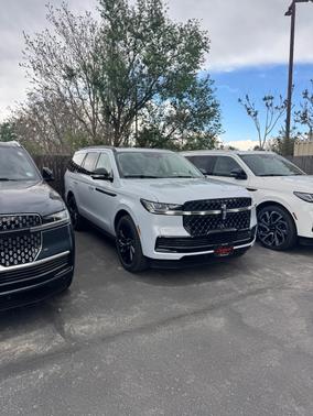 White 2026 Lincoln Navigator Reserve