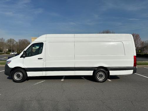 2021 Mercedes-Benz Sprinter 2500 High Roof