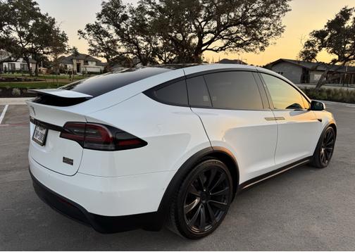 2022 Tesla Model X Plaid