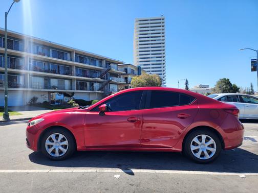 2014 Mazda Mazda3 i Sport