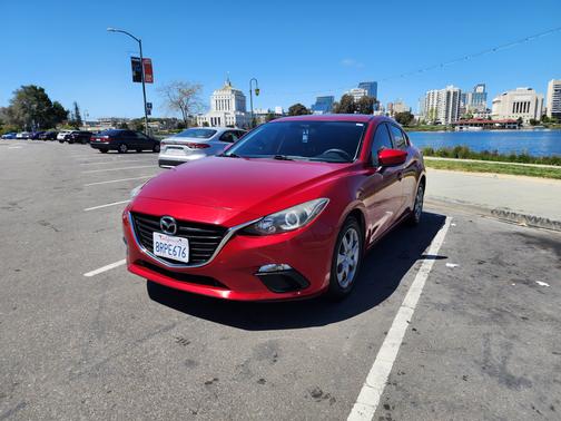 2014 Mazda Mazda3 i Sport