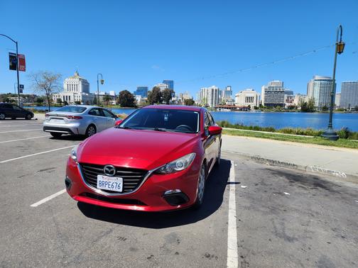 2014 Mazda Mazda3 i Sport