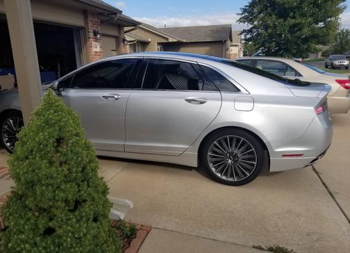 2016 Lincoln MKZ Base