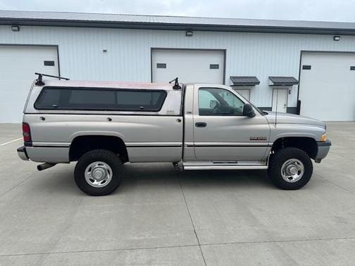 Silver 1994 Dodge Ram 2500 LT