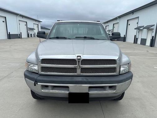 Silver 1994 Dodge Ram 2500 LT