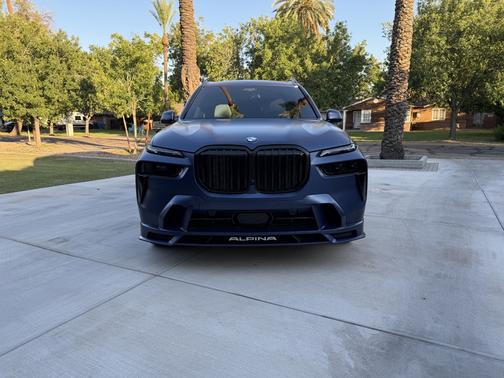 2024 BMW ALPINA XB7 Base