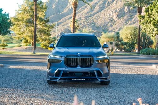 2024 BMW ALPINA XB7 Base