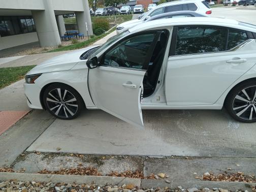 2021 Nissan Altima 2.5 SR