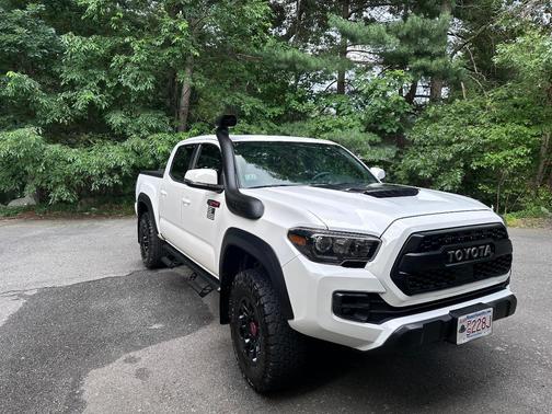 White 2019 Toyota Tacoma TRD Pro