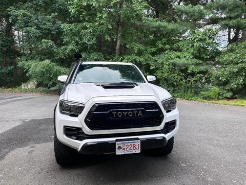White 2019 Toyota Tacoma TRD Pro
