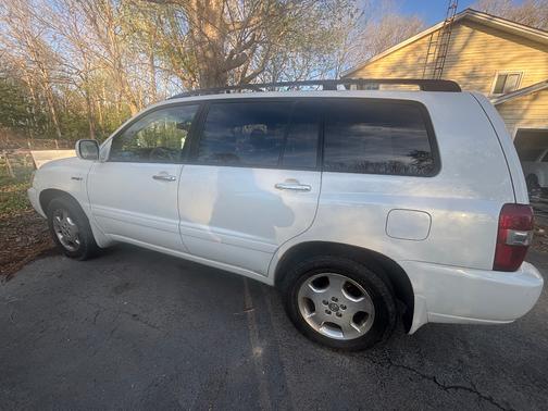 White 2006 Toyota Highlander Limited