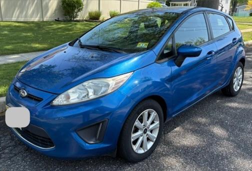 Blue 2011 Ford Fiesta SE