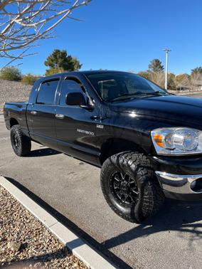2006 Dodge Ram 1500 SLT Mega Cab