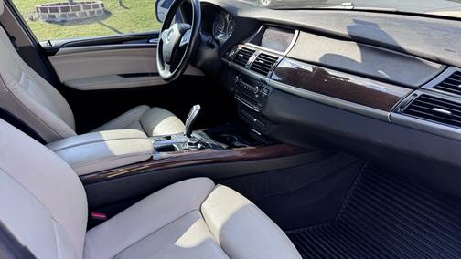 Gray 2013 BMW X5 xDrive35i