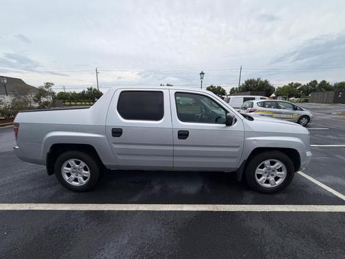 Silver 2006 Honda Ridgeline RT