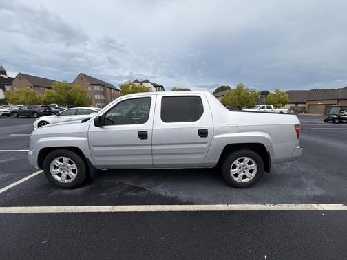 Silver 2006 Honda Ridgeline RT