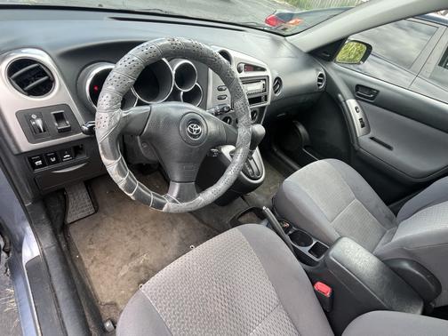 2006 Toyota Matrix Base
