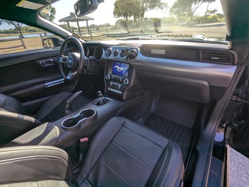 2015 Ford Mustang EcoBoost Premium