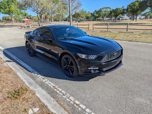 2015 Ford Mustang EcoBoost Premium