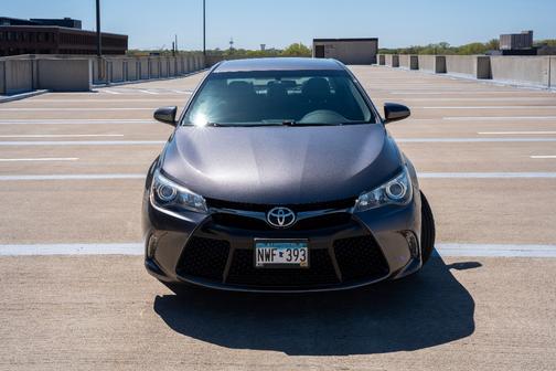 Gray 2016 Toyota Camry XSE