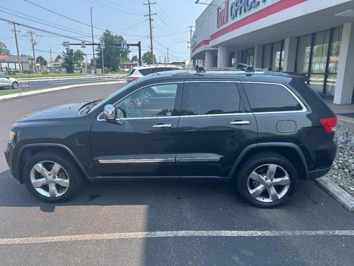 Black 2012 Jeep Grand Cherokee Overland