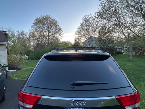 Black 2012 Jeep Grand Cherokee Overland