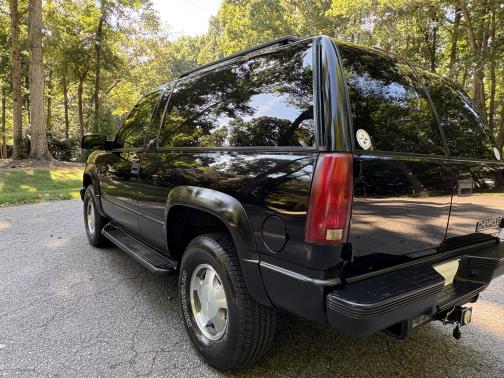 1999 Chevrolet Tahoe Base