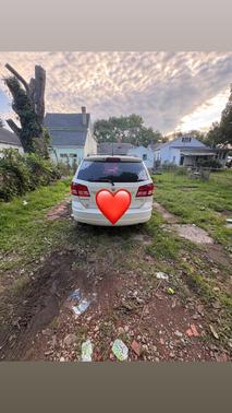 White 2010 Dodge Journey SXT