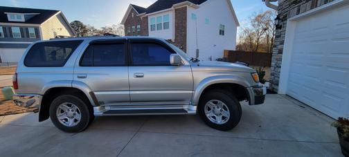 2000 Toyota 4Runner SR5