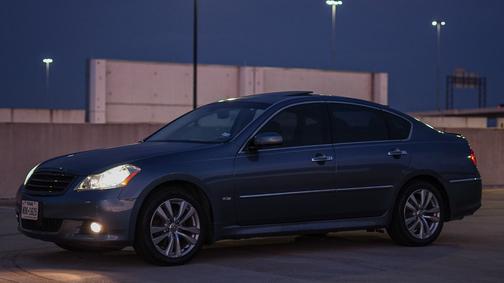 2009 INFINITI M35 x