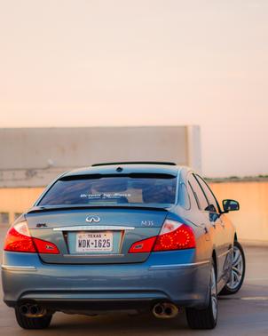 2009 INFINITI M35 x