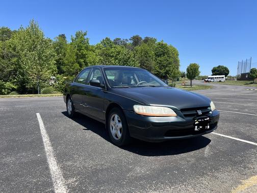 Green 2000 Honda Accord EX-L