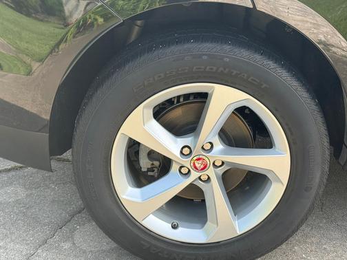 Black 2018 Jaguar F-PACE 20d Premium
